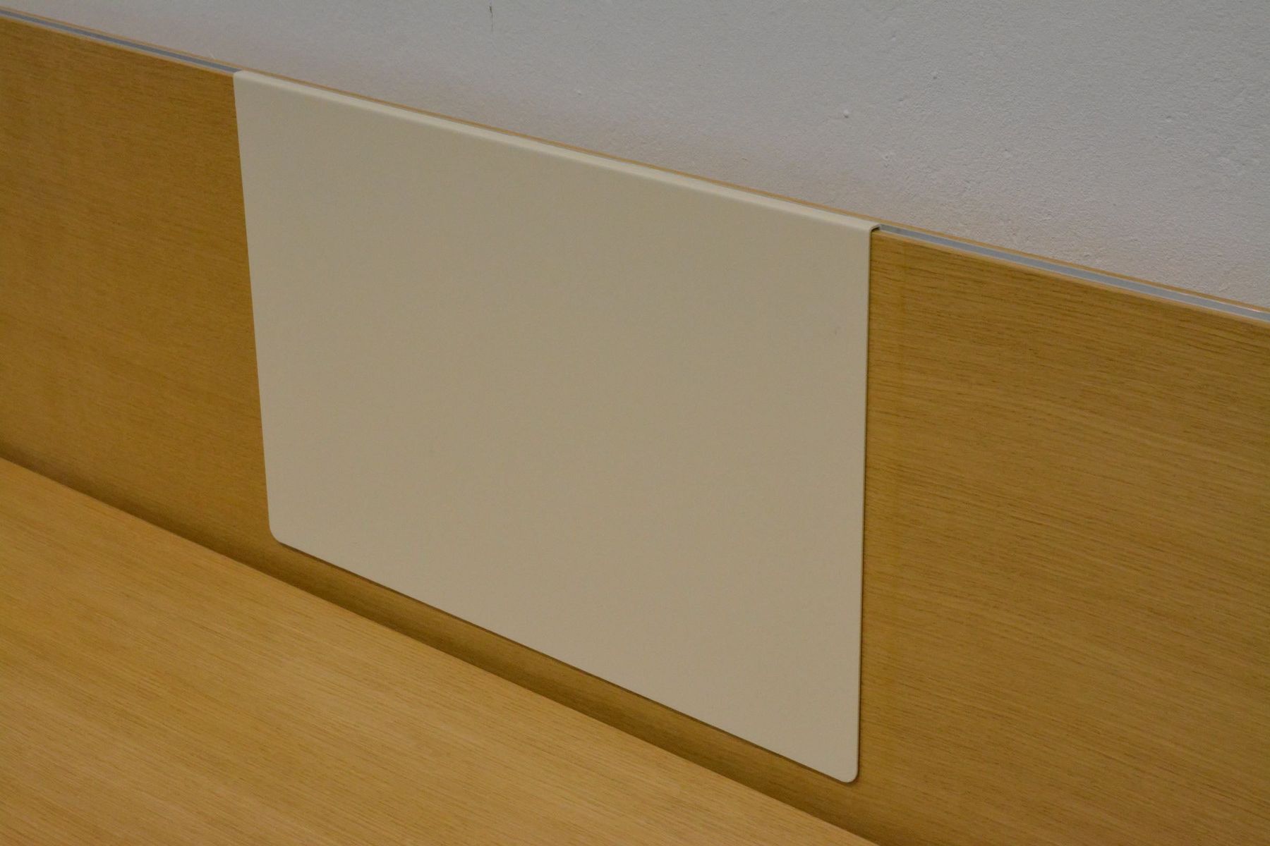 Piatti di portata: Lista Office LO One Magnetwand Perlweiss – Usato da Schönenwerd venduto da mcofficeshop 2