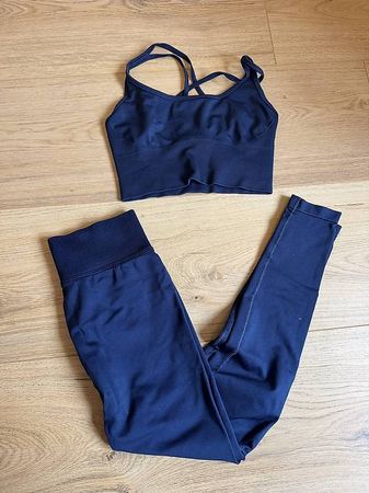 Teveo Set Scrunch Sportleggins & BH dunkelblau Grösse XS/S