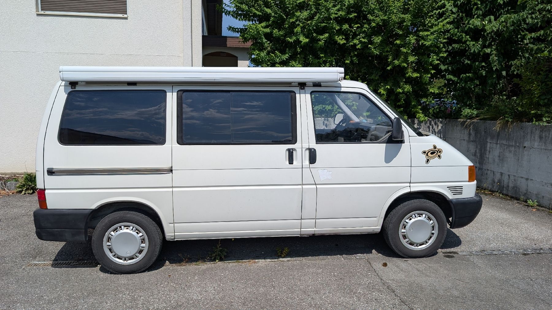 VW Veicoli da campeggio: VW T4 Campervan – Usato da Winterthur venduto da fcs_vsx2