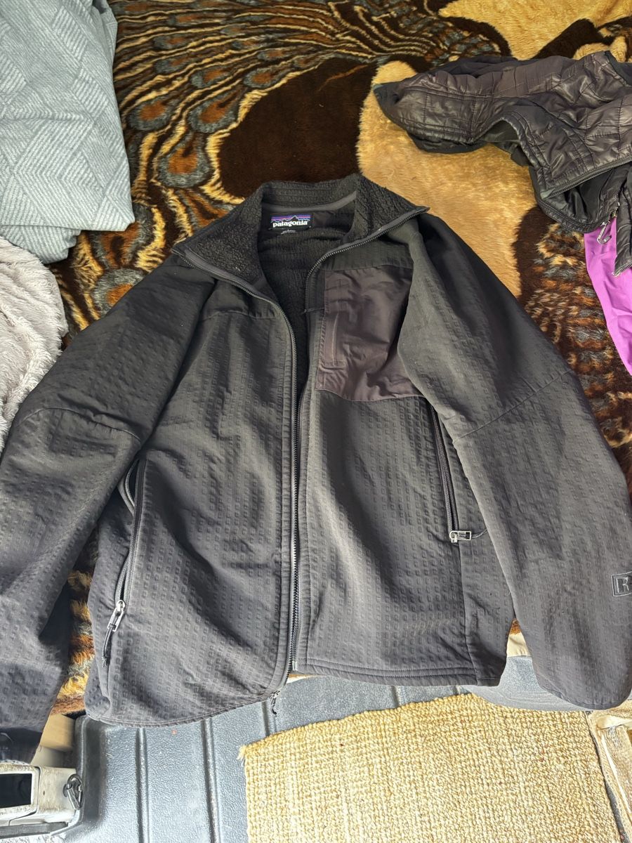 Giacche: Patagonia R2 Techface Jacket – Usato da Mürren venduto da mic_jv28