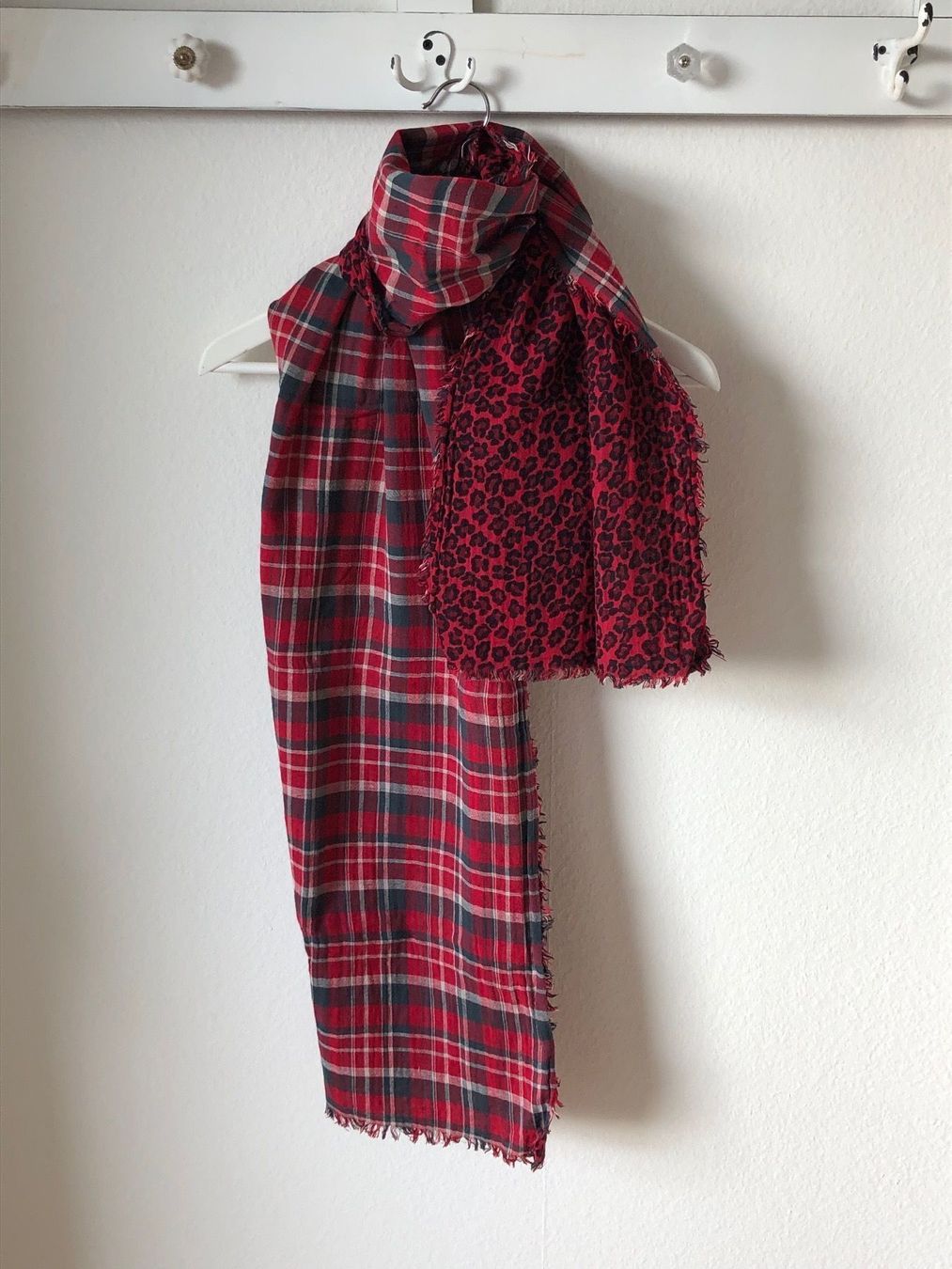 Foulard & Sciarpe: ZARA - Karo-Schal – Usato da Dietlikon venduto da Luna77