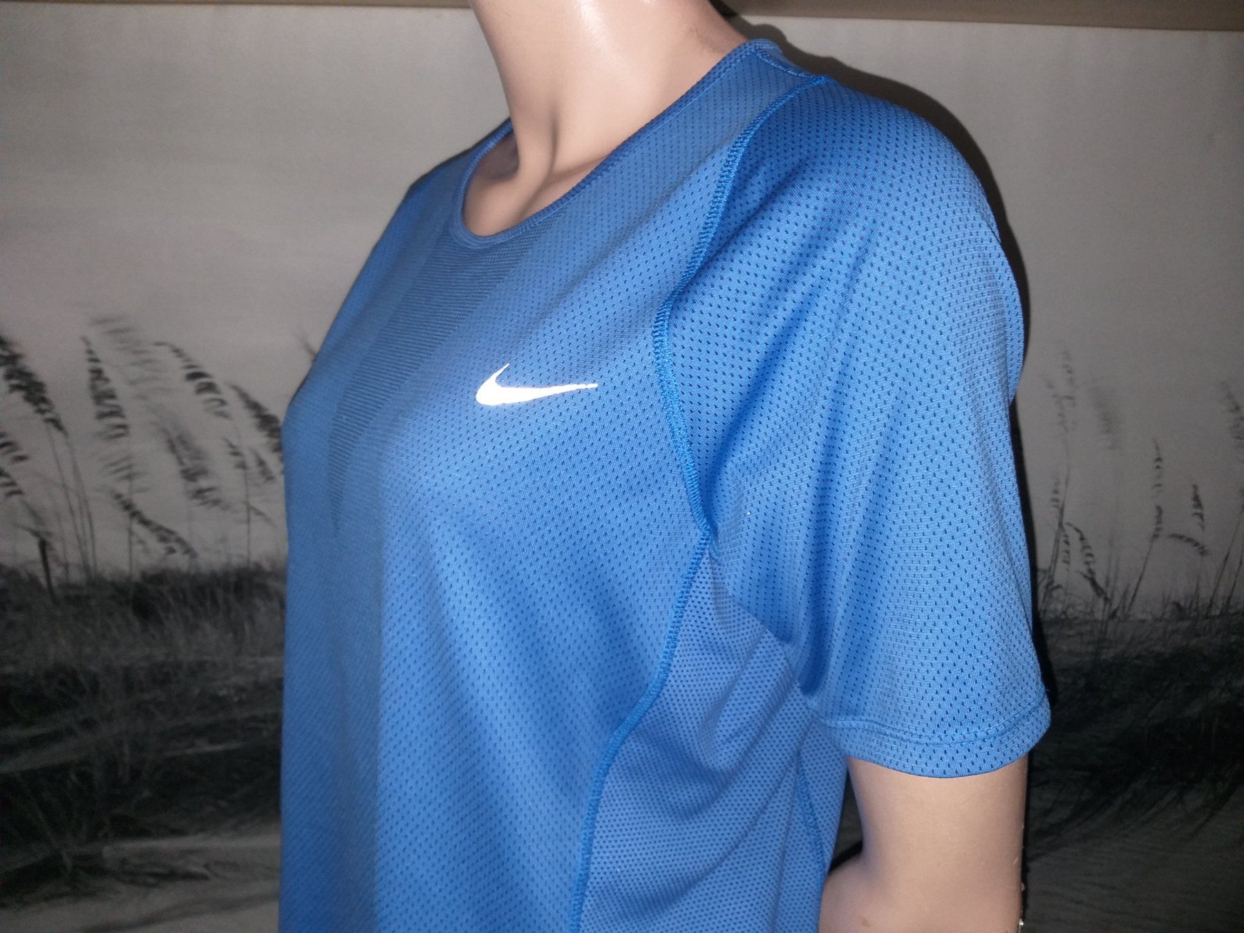 Nike T-shirt: Shirt NIKE    Taille / Grosse L – Usato da Cossonay-ville venduto da Super-Price-Quality 4