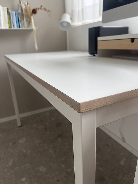 Micasa Schreibtische: Weisser Bürotisch – Gebraucht aus Bertschikon Gossau von cbelviso