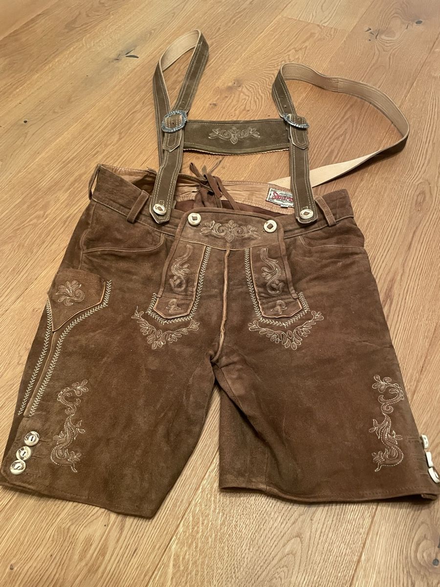 Pantalons: Lederhose – D'occasion à Crésuz par Egli_Joel 1