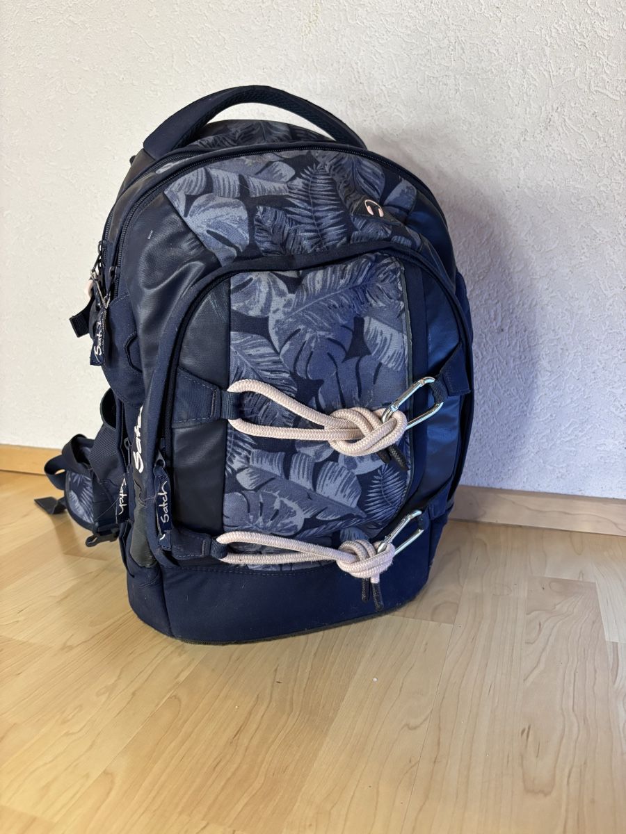Satch Sacs & sacs à dos: Satch Schulrucksack -Midnight jungle – D'occasion à Mollis par glagra