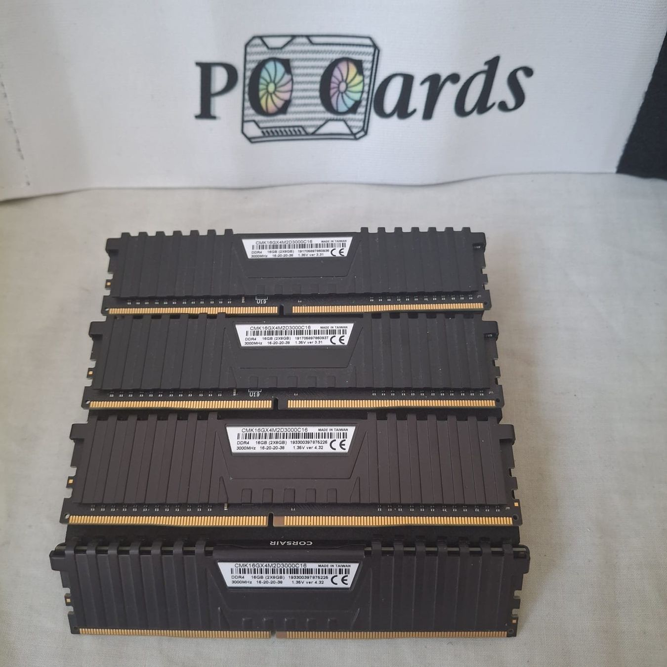 Corsair Memoria / RAM: Ram DDR4 Vengence LPX 32GB – Usato da Genève venduto da PC-CARDS 1