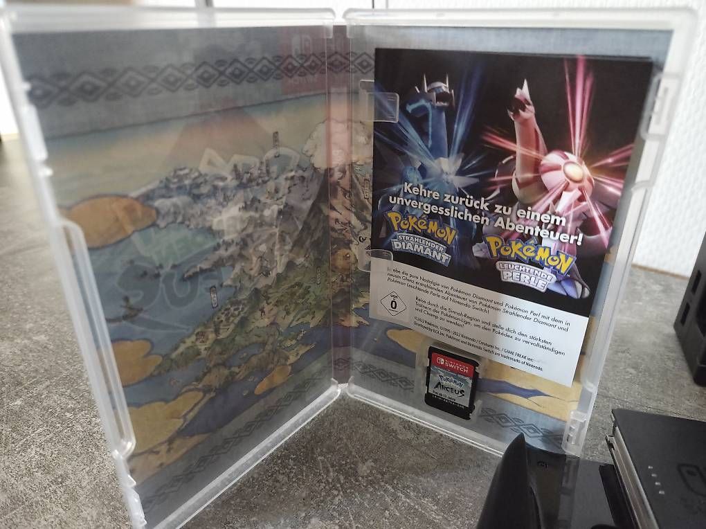 Console: Nintendo Switch inkl. Pokémon Legends Arceus + MicroSD – Usato da St. Gallen venduto da fec_72yw 2