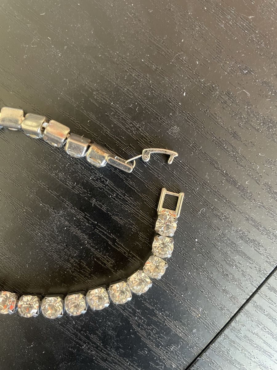 Armbänder & -reifen: Armband mit Steinen guter Zustand – Gebraucht aus Zürich von yas_alam 2