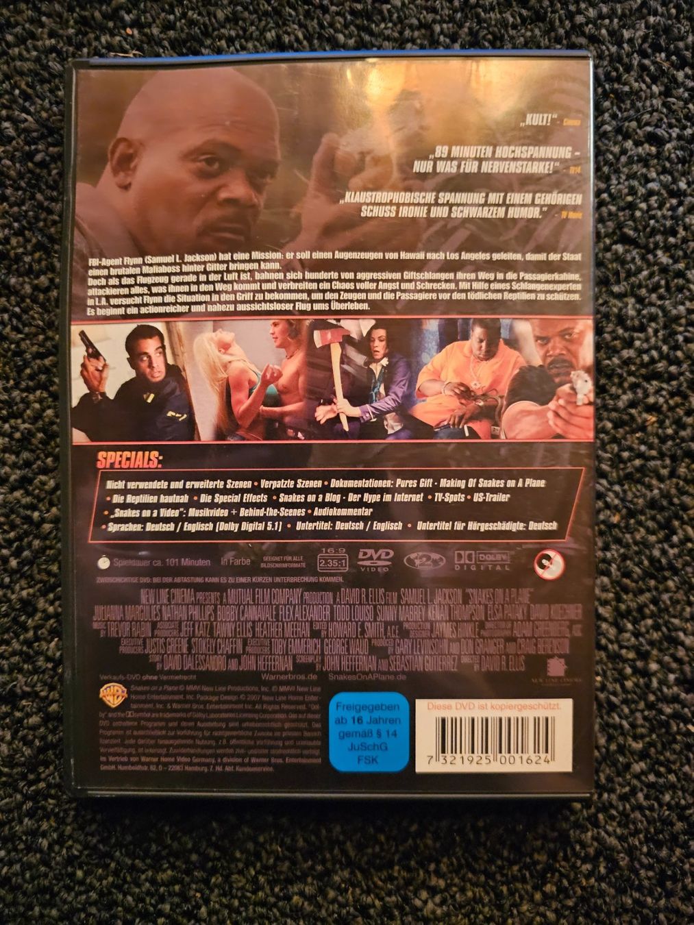 Tutti i DVDs: SNAKES ON A PLANE (14374) – Usato da Ruswil venduto da M71 1
