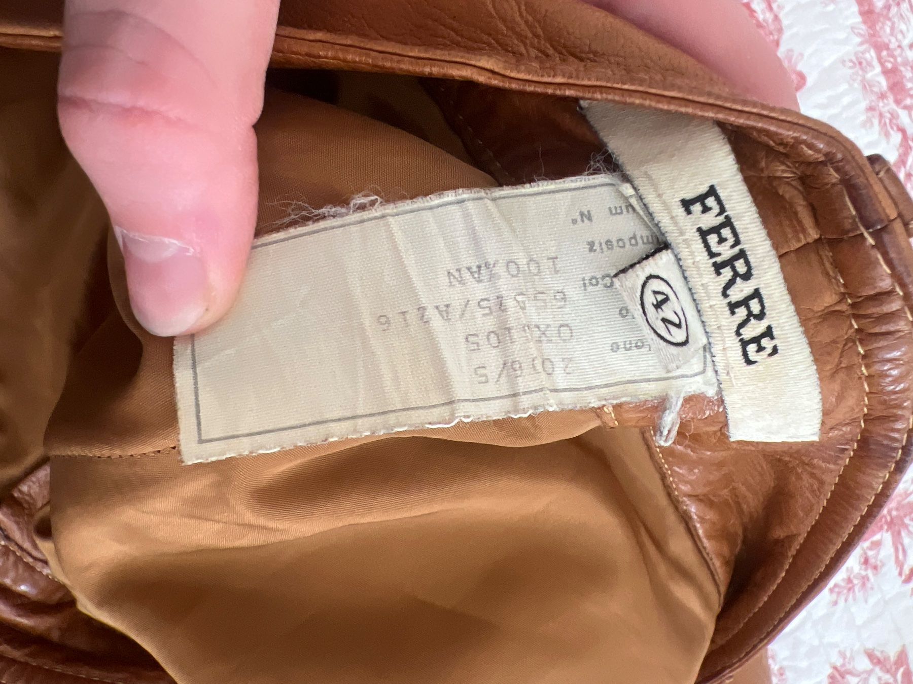 Gianfranco Ferre Pantaloni: FERRE Lederhose 42 2006 – Usato da Basel venduto da katayasistersvintage 7