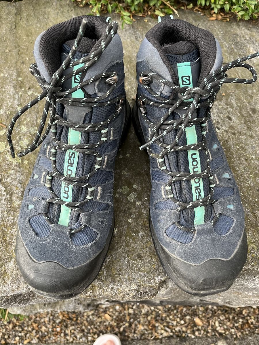 Salomon Herrenschuhe: Wanderschuhe – Gebraucht aus Busswil BE von bboe