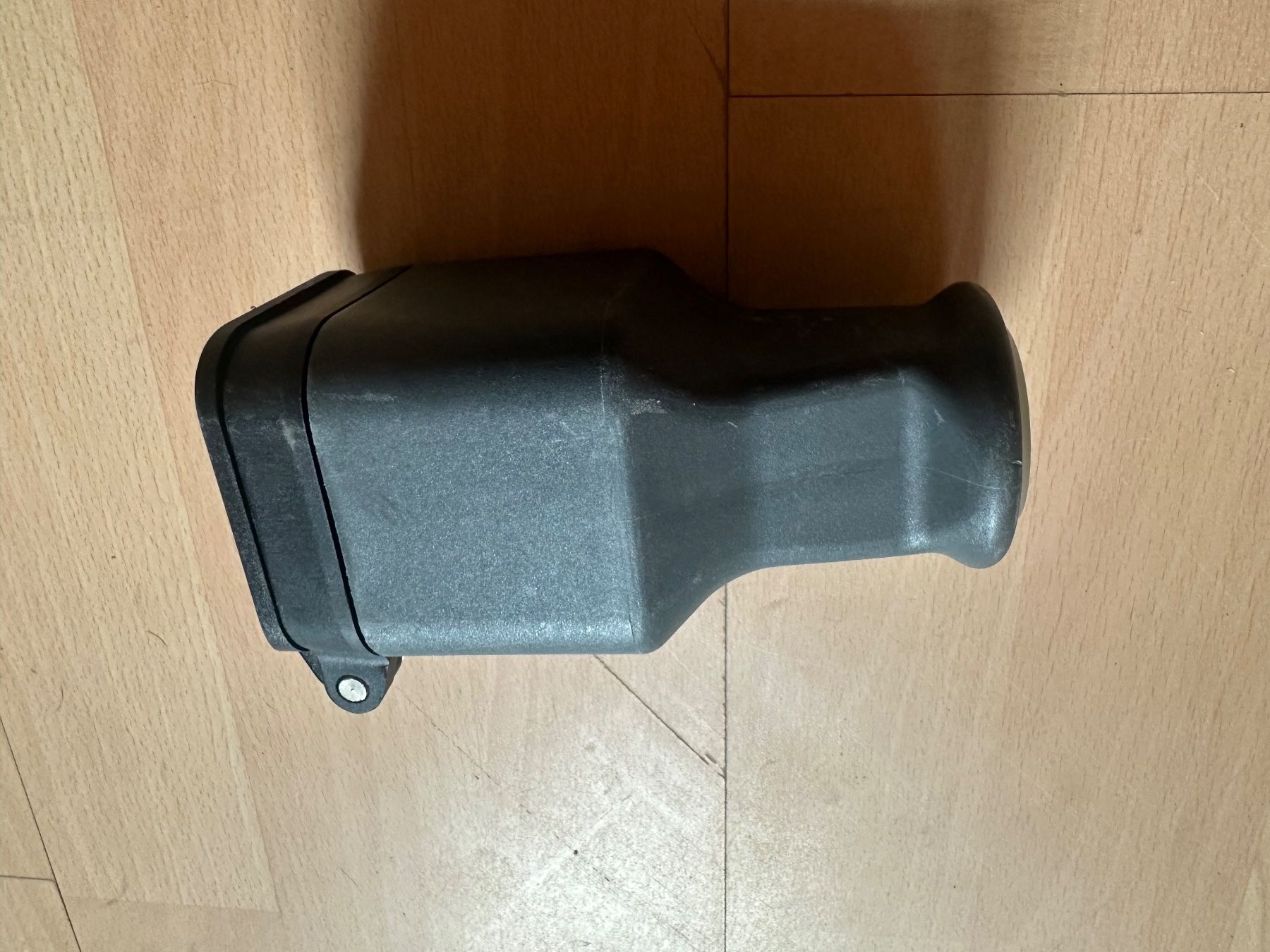 Spine: Kupplung J15 4 Polig – Usato da Huttwil venduto da Bolpa