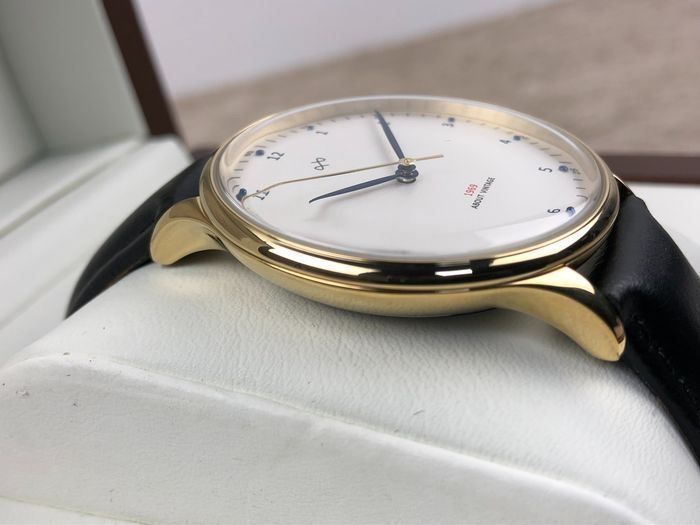Orologi: Montre About Vintage blanc – Nuovo e nell'imballaggio originale da Assens venduto da Koz0 1