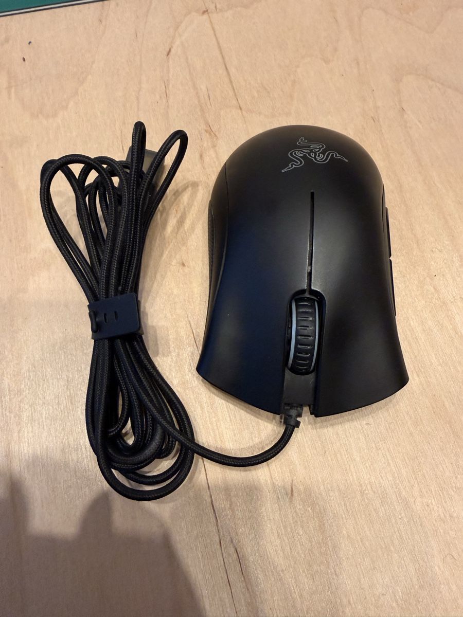 Razer Maus: Razer DeathAdder Chroma - Gaming Mouse – Gebraucht aus Basel von Mulce 3