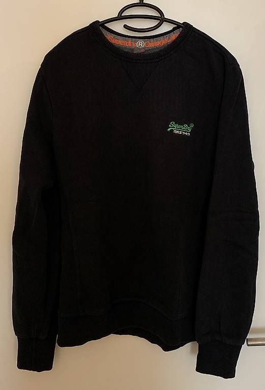 Maglioni & Felpe: Superdry, Schwarzer Pullover, Grösse S – Usato da Stans venduto da carina_123