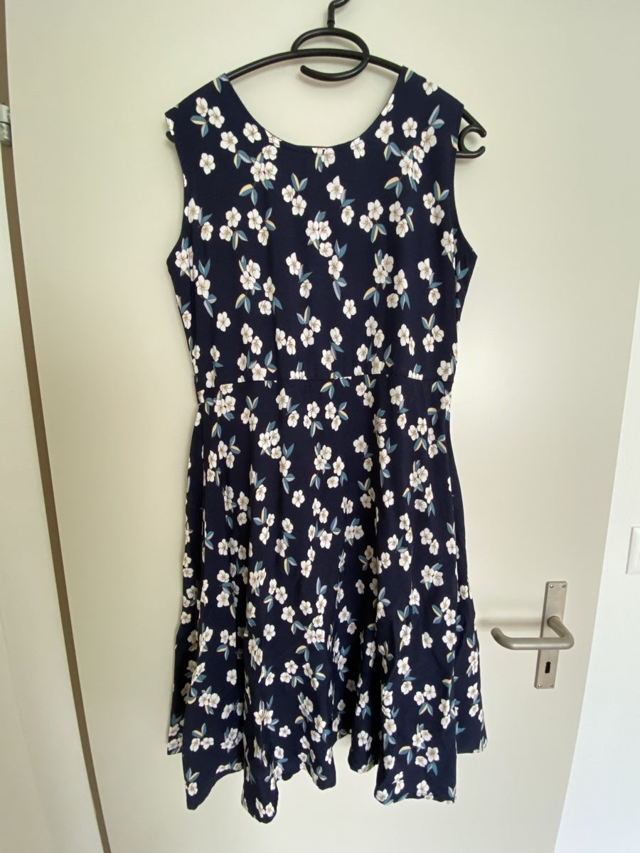 Vestiti: Sommerliches Blumenkleid – Usato da Meggen venduto da luheidy