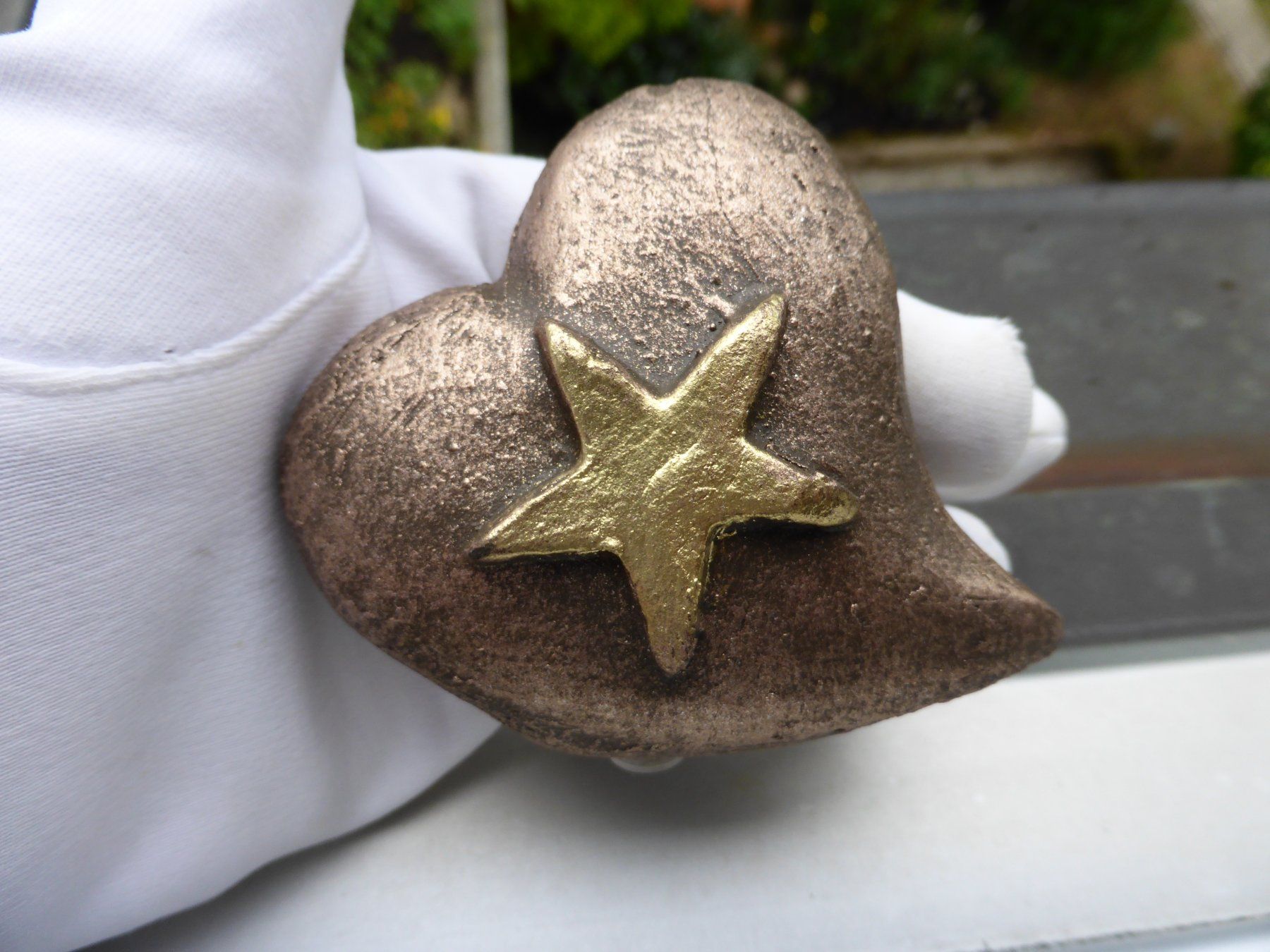 Tutte le decorazioni: MINI URNE HERZ MIT STERN - BRONCE MIT GOLD - FABRIKNEU – Nuovo e nell'imballaggio originale da Reinach AG venduto da pussi100 8