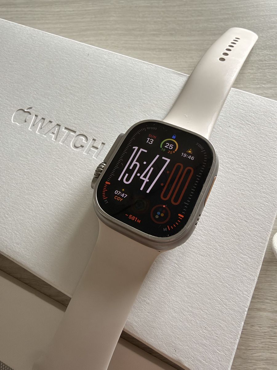 Apple Smartwatch: Apple Watch Ultra 1 mit 2 Armbänder – Usato da Bern venduto da theynamedmetim 1
