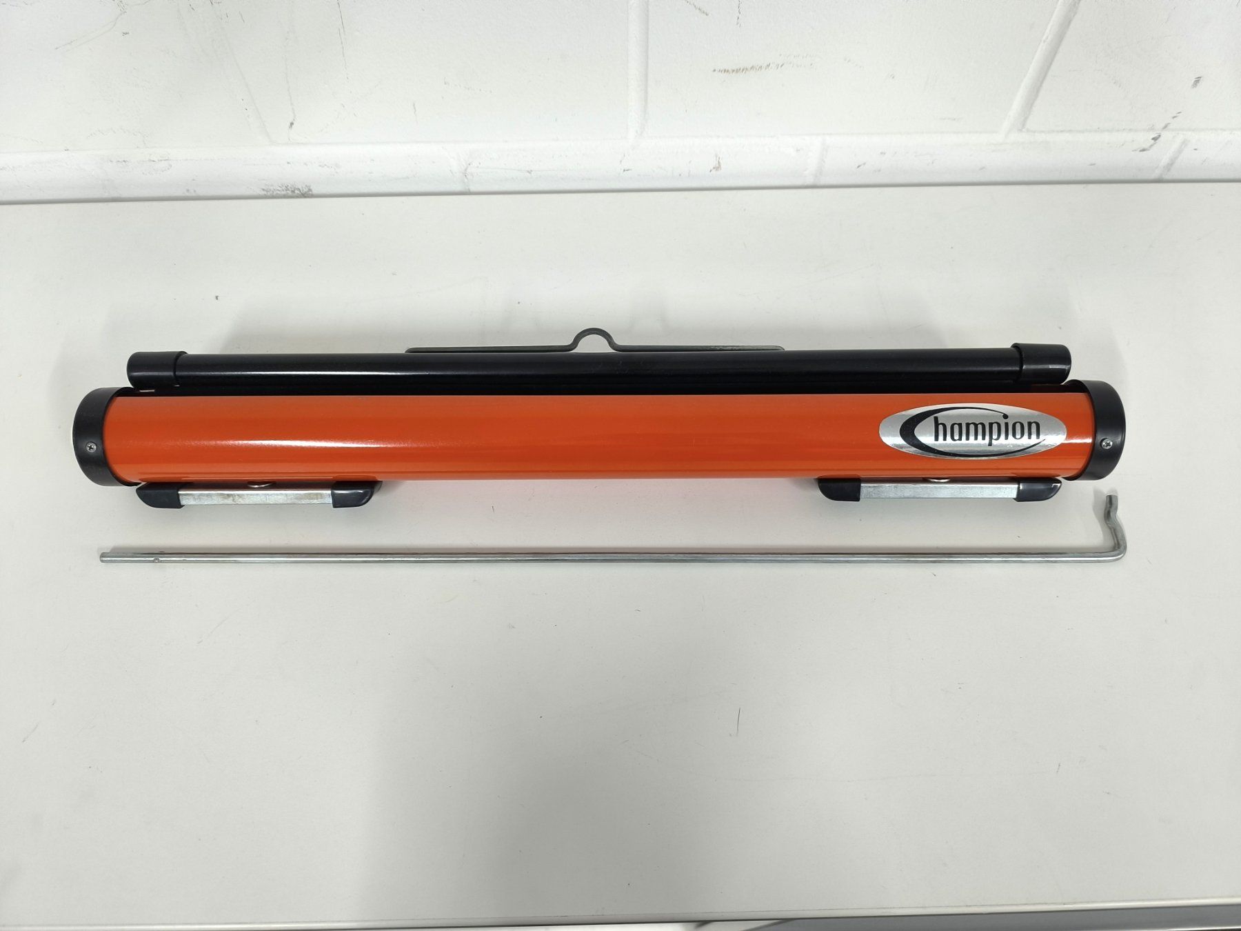 Schermi: Champion Mobile Tischleinwand Beamer Orange Vintage – Usato da Rüti ZH venduto da Restwert_Rueti_ZH 4