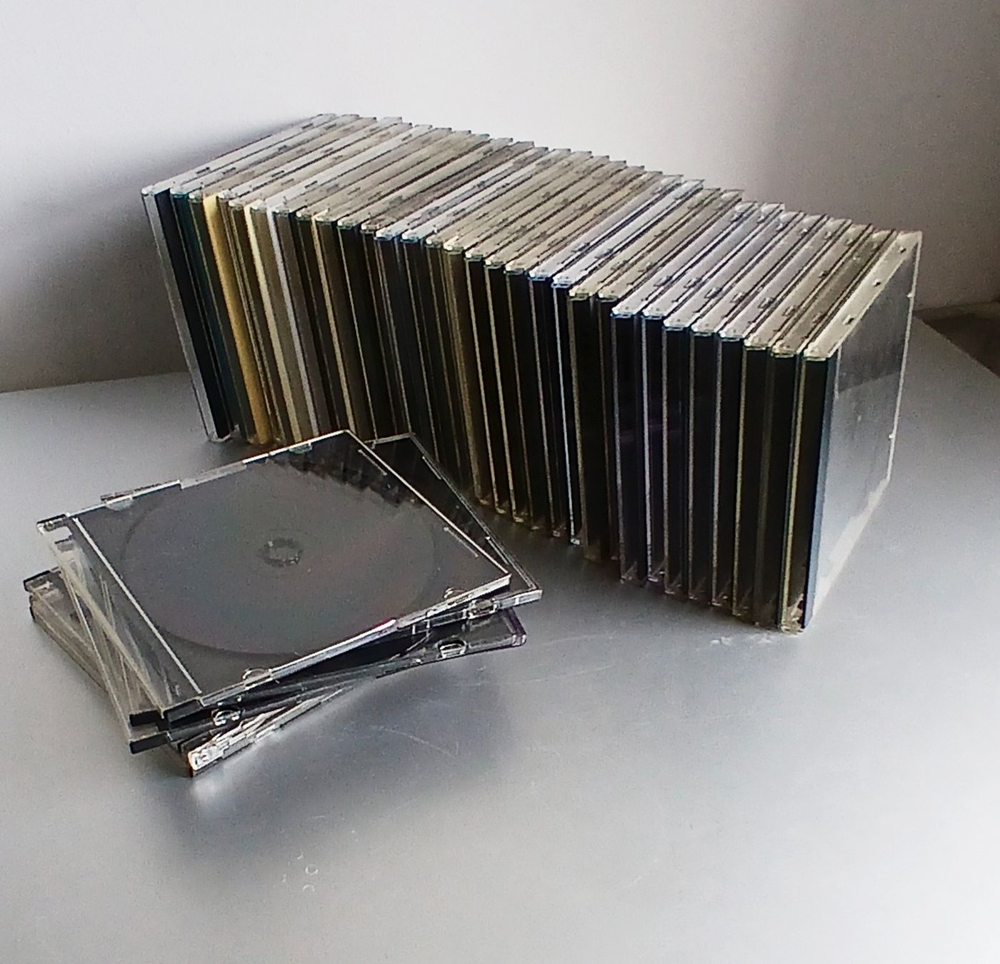 CDs: 40 pezzi di Custodie per CD/DVD – Gebraucht aus Lugano von Maurizio_Collector 1
