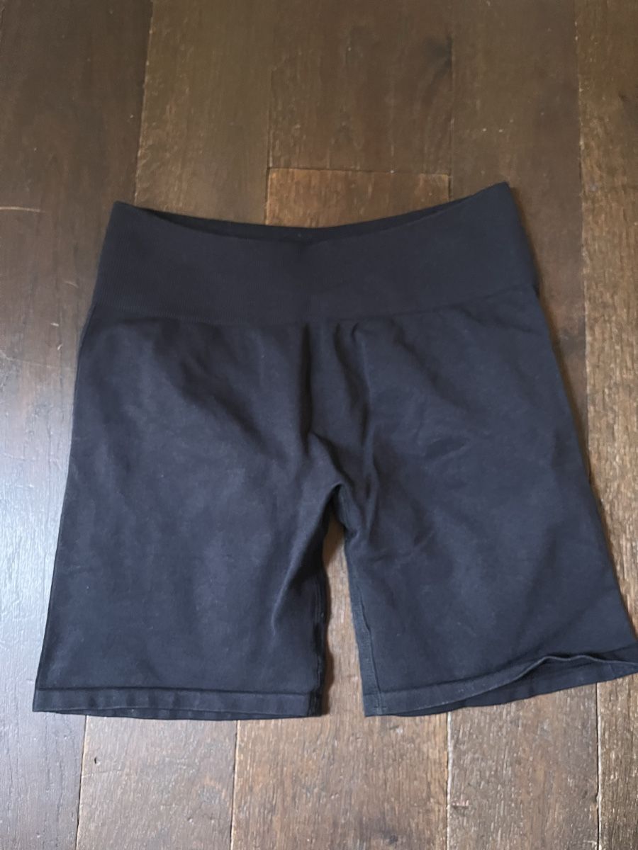 Smilodox Leggings: Smilodox Shorts Scrunch – Neuf (Voir description) à Unterentfelden par ame_tf2n 1