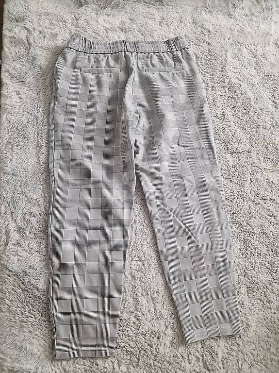 Leggings: Cargoleggins gebraucht  – Usato da Oberuzwil venduto da sam_l6bb 1