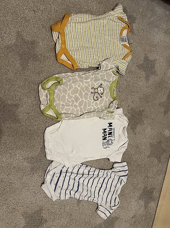 Lotti & Set di vestiti: Kinderkleider 56/62/68 – Usato da Rumlikon venduto da Naoona