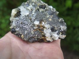 Pyrrhotin, Zinkblende und Calcit von Kosovo