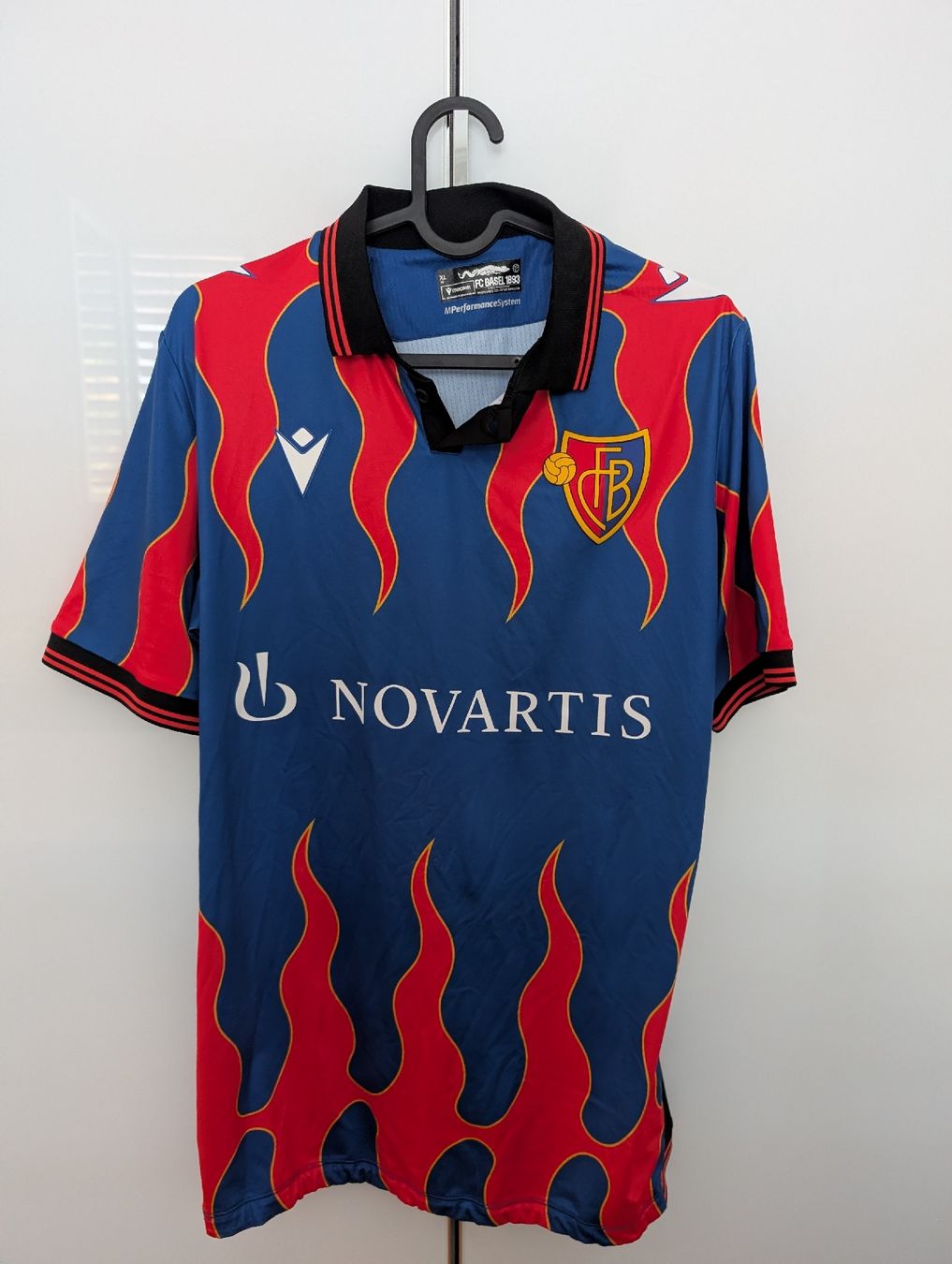 Canottiere & Pantaloni: FCB Trikot Heim 24/25 – Nuovo (secondo la descrizione) da Ormalingen venduto da Laemmchen420