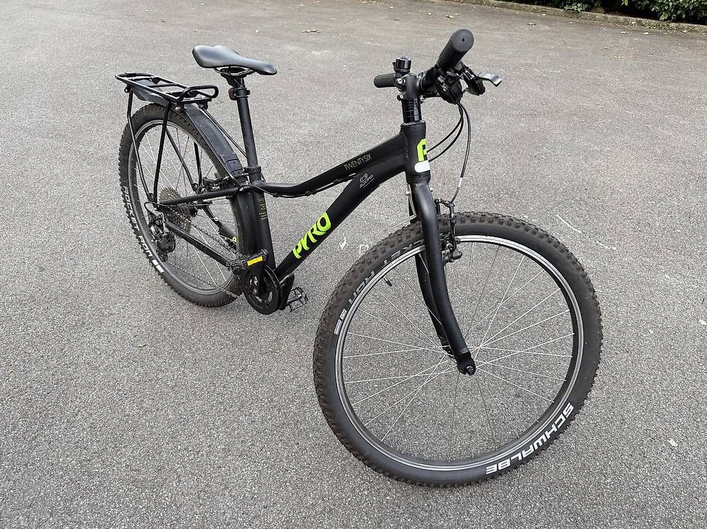 Pyro Vélos: Pyro Twentysix Small 26"  GRATIS Scott Scale JR 24" dazu! – D'occasion à Horw par Mred 1