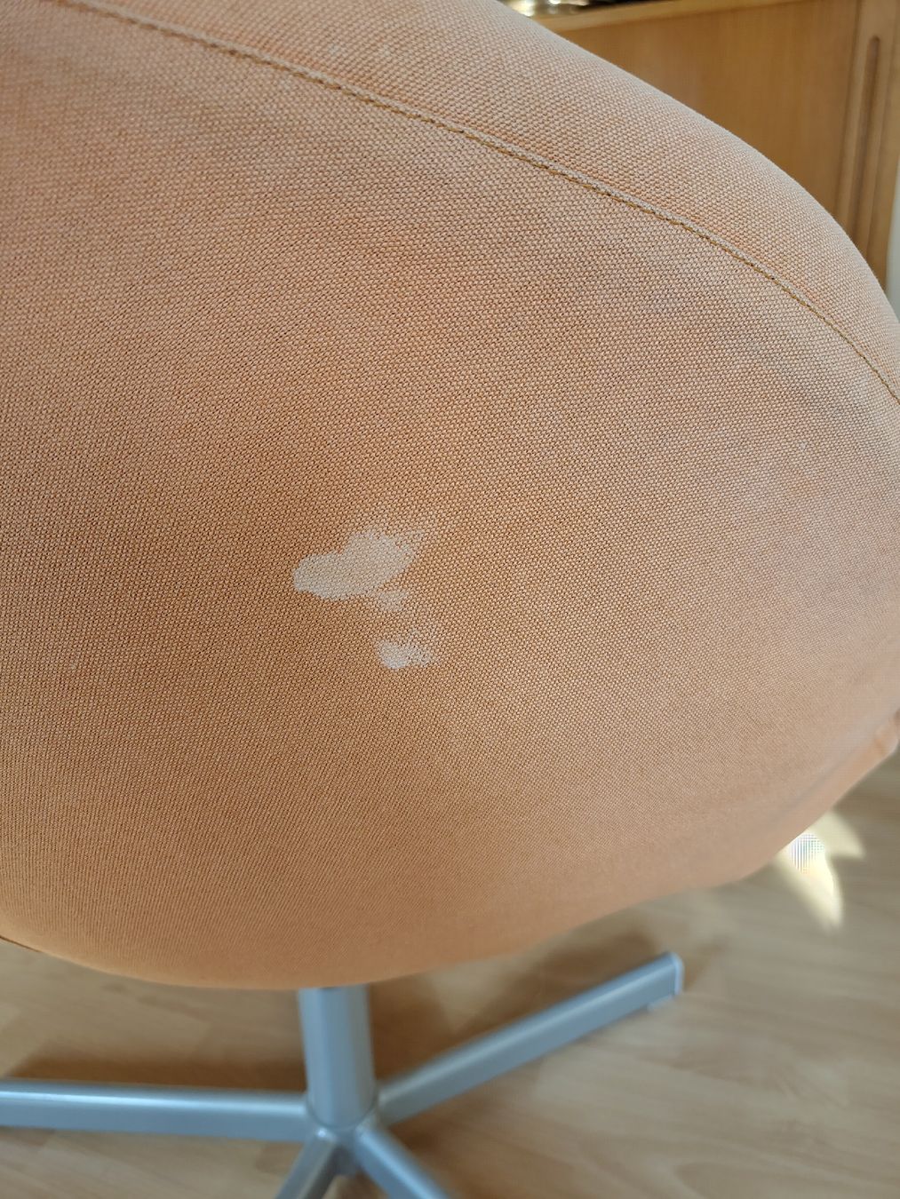 Stühle: Sessel drehbar – Defekt aus Basel von OleThiele 2
