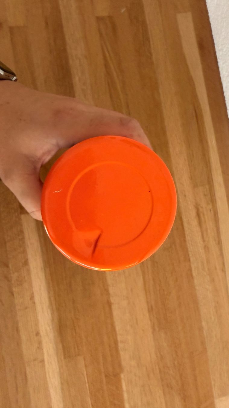 Sigg Borracce & Thermos: SIGG Wasserflasche orange Veloflasche – Usato da Winterthur venduto da Secondhand-Family 5