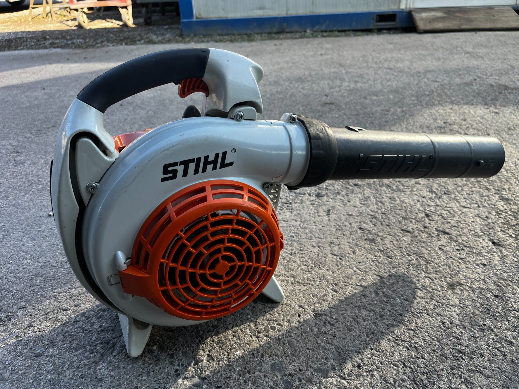 Stihl Aspirateurs & souffleurs à feuilles: Stihl SH 86 Blasgerät – Défectueux à Niederwil AG par Maeder_AG