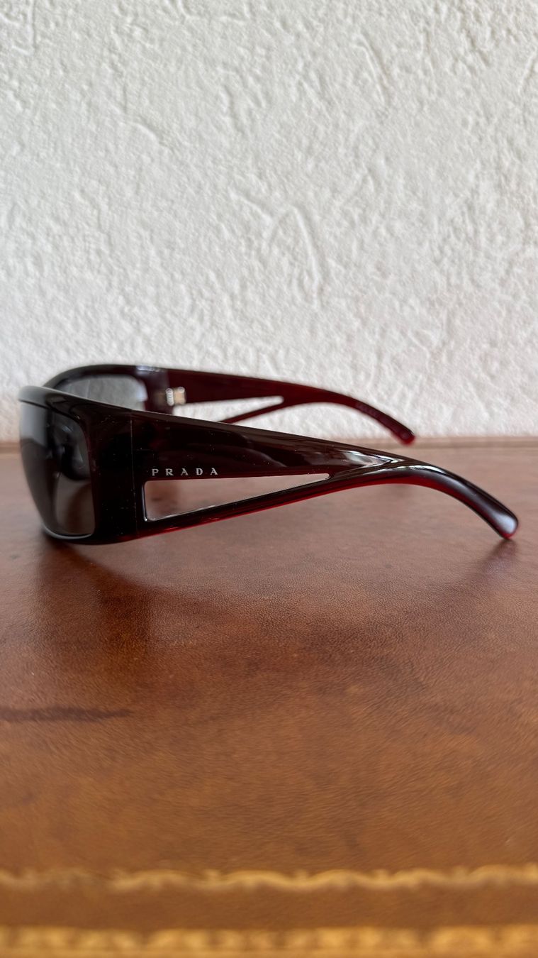 Prada Occhiali & Lenti: Lunettes de soleil Prada – Nuovo e nell'imballaggio originale da Bulle venduto da Math2601 1