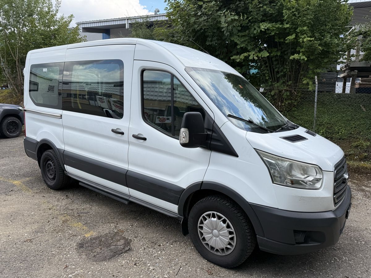 Ford Veicoli commerciali: Ford Transit mit 12 Sitzplätzen – Usato da Dietlikon venduto da Maximum0123