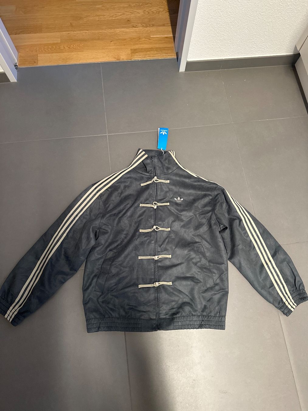 Maglioni & Felpe: Adidas Chinese CTT – Nuovo (secondo la descrizione) da Gutenswil venduto da Risu99
