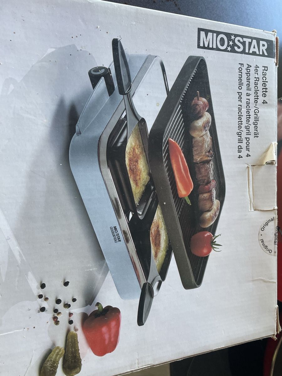 Komplettküchen: Four à raclette et charbonade !  – Gebraucht aus Bursins von BastienM.