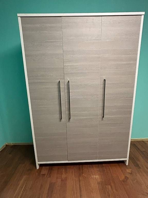 Armadi: Schrank und Kommode – Usato da Kriessern venduto da chr_vz25