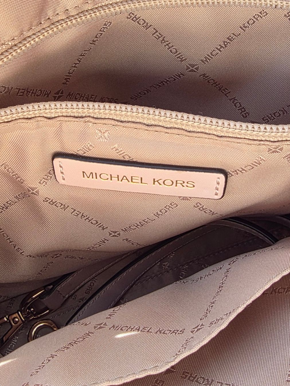 Michael Kors Borse da donna: Sac à main Michael Kors rose – Usato da Villars-sur-Glâne venduto da soprano1975 7