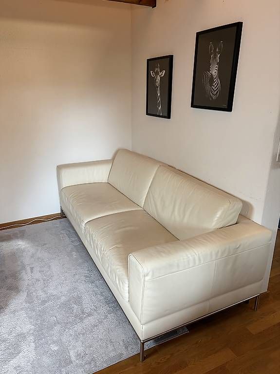 Divani: Echtledersofa offwhite – Usato da Emmenbrücke venduto da Livia12.84 1
