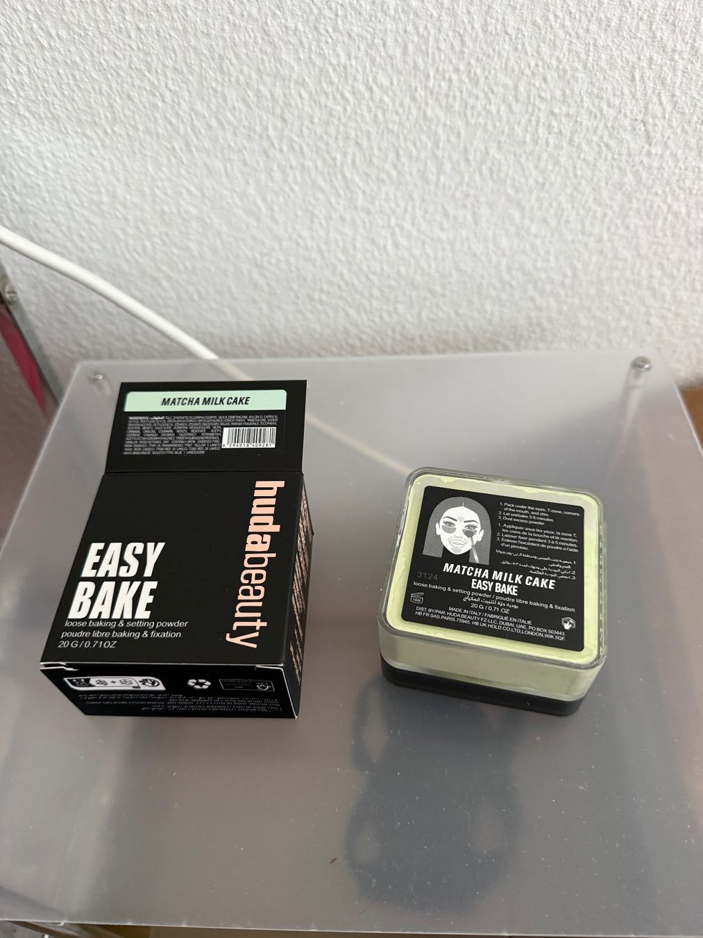 Huda Beauty Make-up: Huda Beauty Easy Bake Matcha Milk Cake Setting Powder – Nuovo e nell'imballaggio originale da Baar venduto da and_x9gz 1