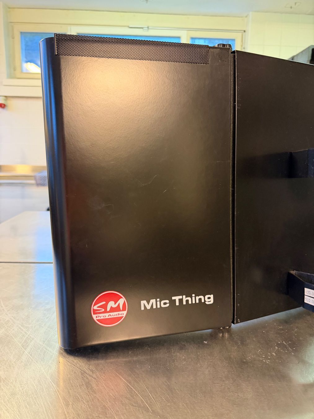 Microfoni: SM Pro Audio Mic Thing – Reflexionsfilter / Vocal Shield – Usato da Zürich venduto da raymusic