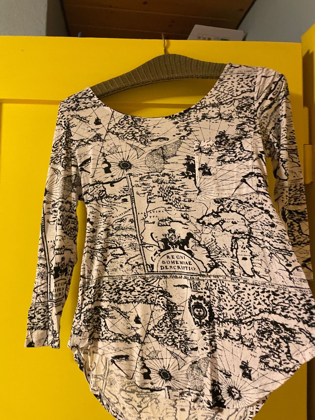 T-Shirts: Blusen, Oberteil eines Badeanzugs – Gebraucht aus Biberist von LASCHINDELEGI