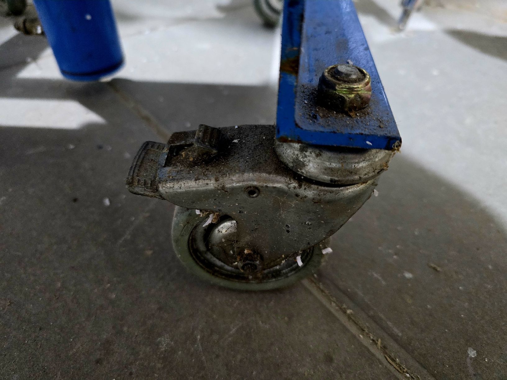 Tavoli: hydraulischer tisch – Usato da Hasle LU venduto da stupero 6