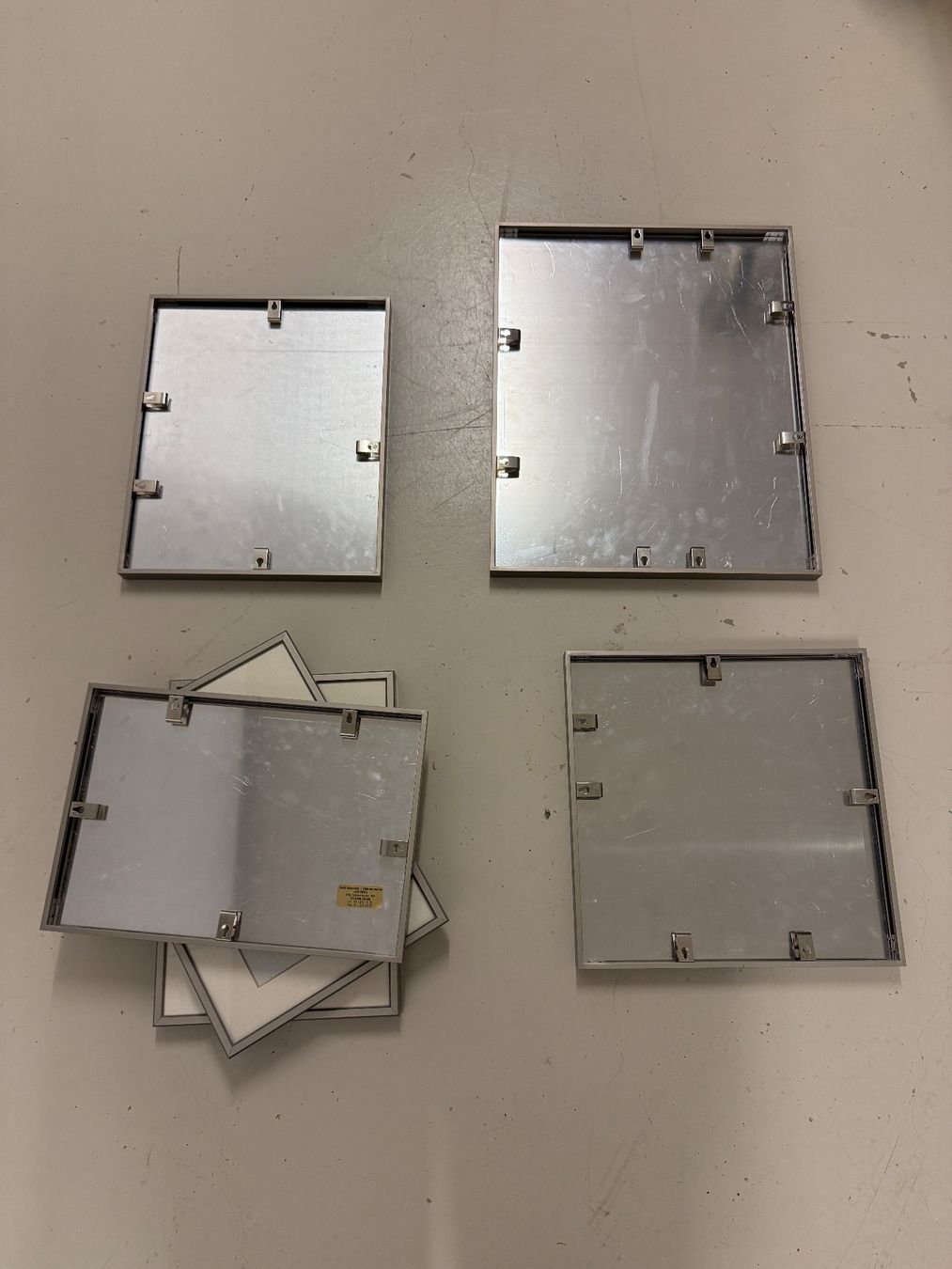Cadres de tableaux: 6 Bilder Rahmen Aluminium – D'occasion à zürich par nvezin 1