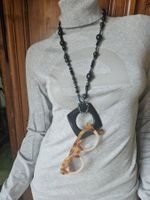 collier porte lunettes perles noires