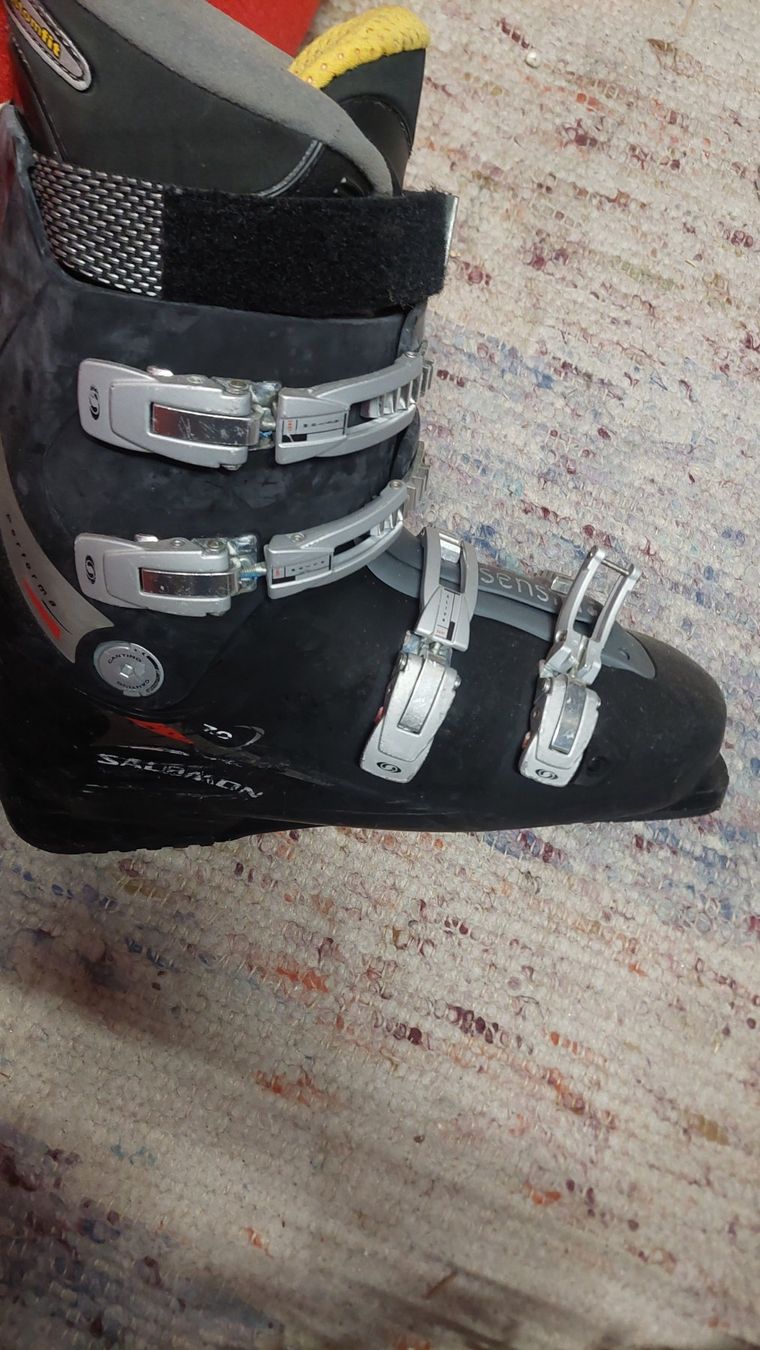 Salomon Chaussures hommes: Skischuh Salomon Gr.52 – D'occasion à Tägerwilen par cognac1 1