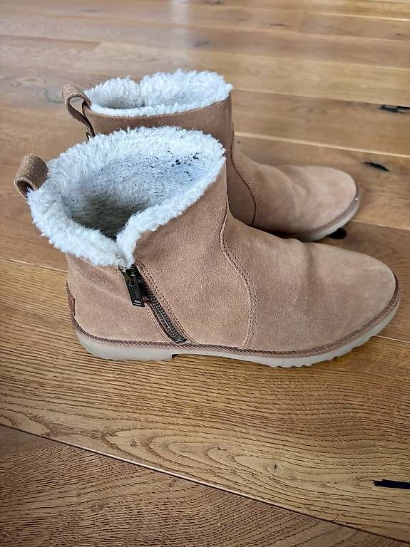Damenschuhe: UGG Boots Grösse 38 – Gebraucht aus Gossau SG von Rebecca-92 1
