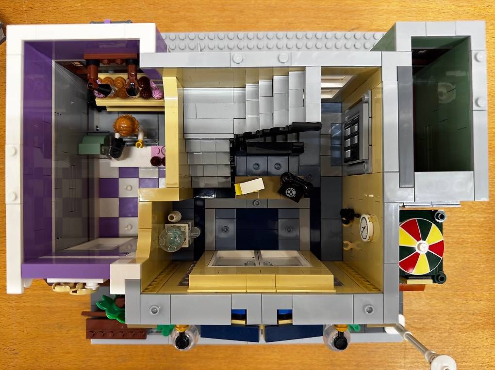 Lego Kit di costruzioni: Lego Creator Expert 10278 - Polizeistation – Usato da Weiach venduto da Stevo_Levo 4