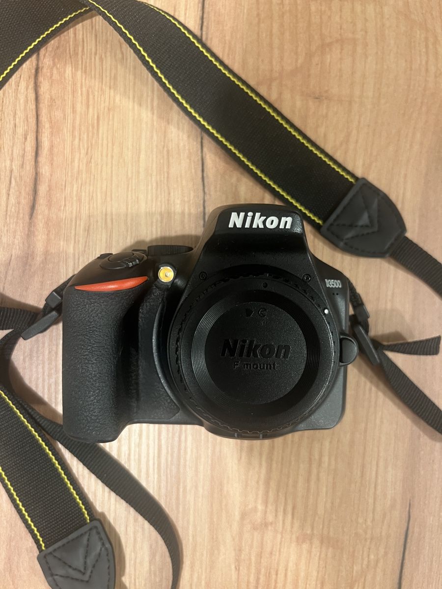 Nikon Fotocamera: Camera Nikon D3500 + Lens Nikkor DX 18-55mm – Nuovo (secondo la descrizione) da Horw venduto da ped_6dlc 1